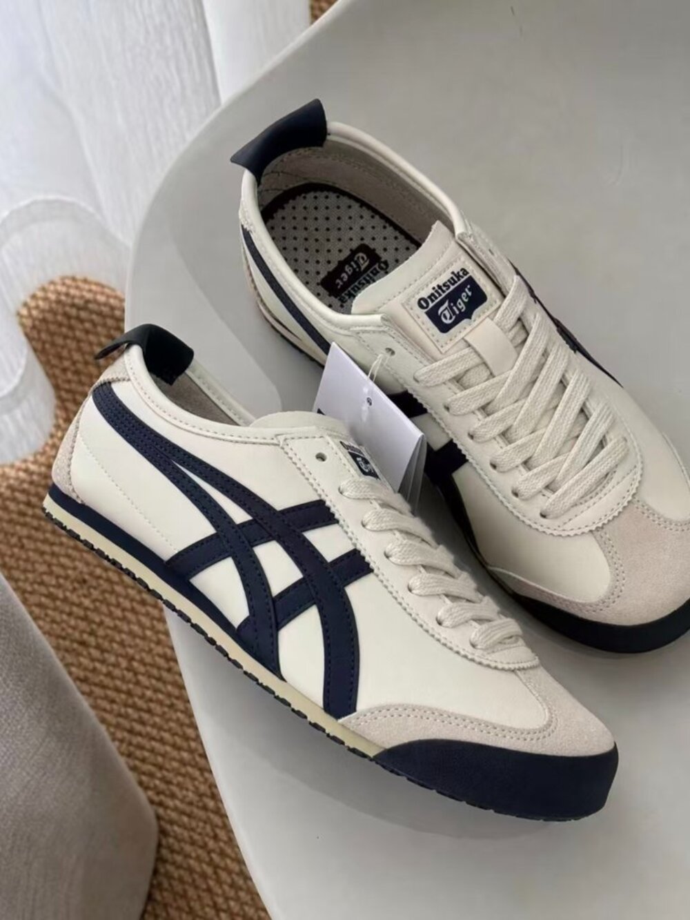 Onitsuka Tiger MEXICO 66 Women's Casual Sneakers [Various sizes available]